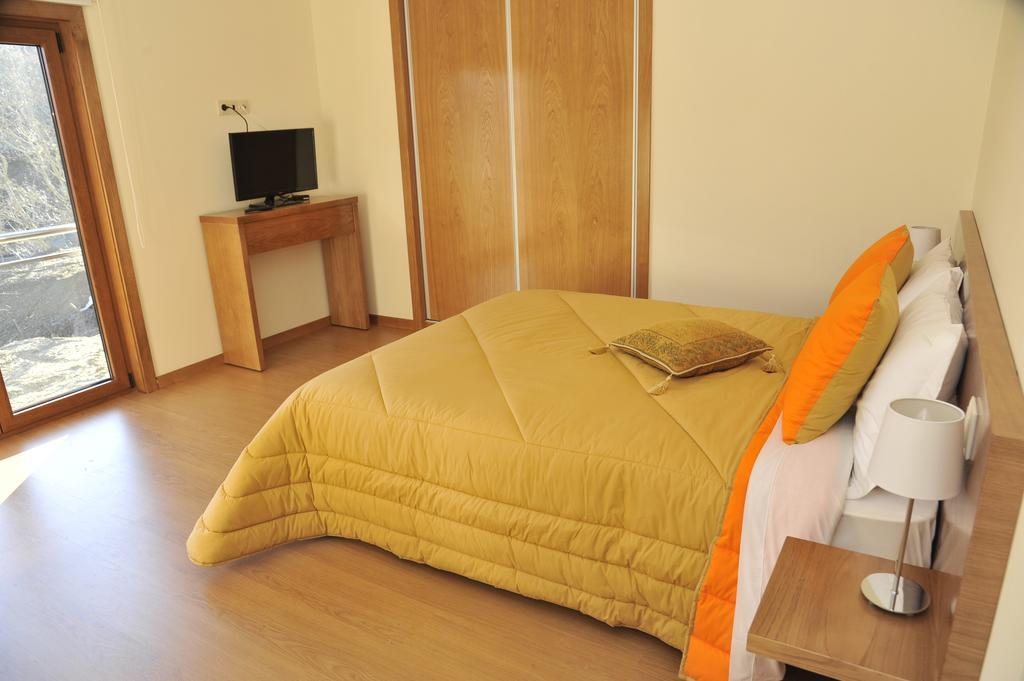 Quinta Das Colmeias Country house